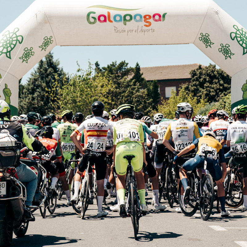 Primer plano de un ciclista