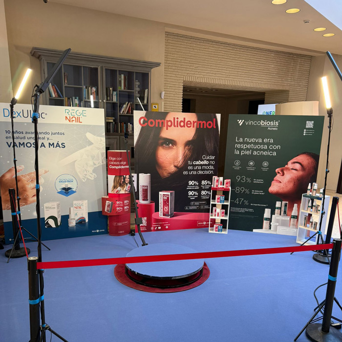 Ciclista llegando a la meta